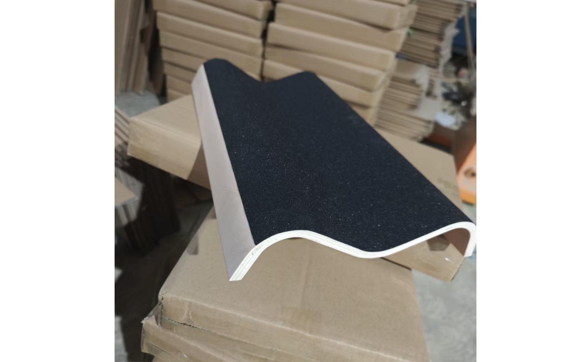 Dog Nail Scratch Board Wooden Dog Nail Filing Board Abrasive for Dogs