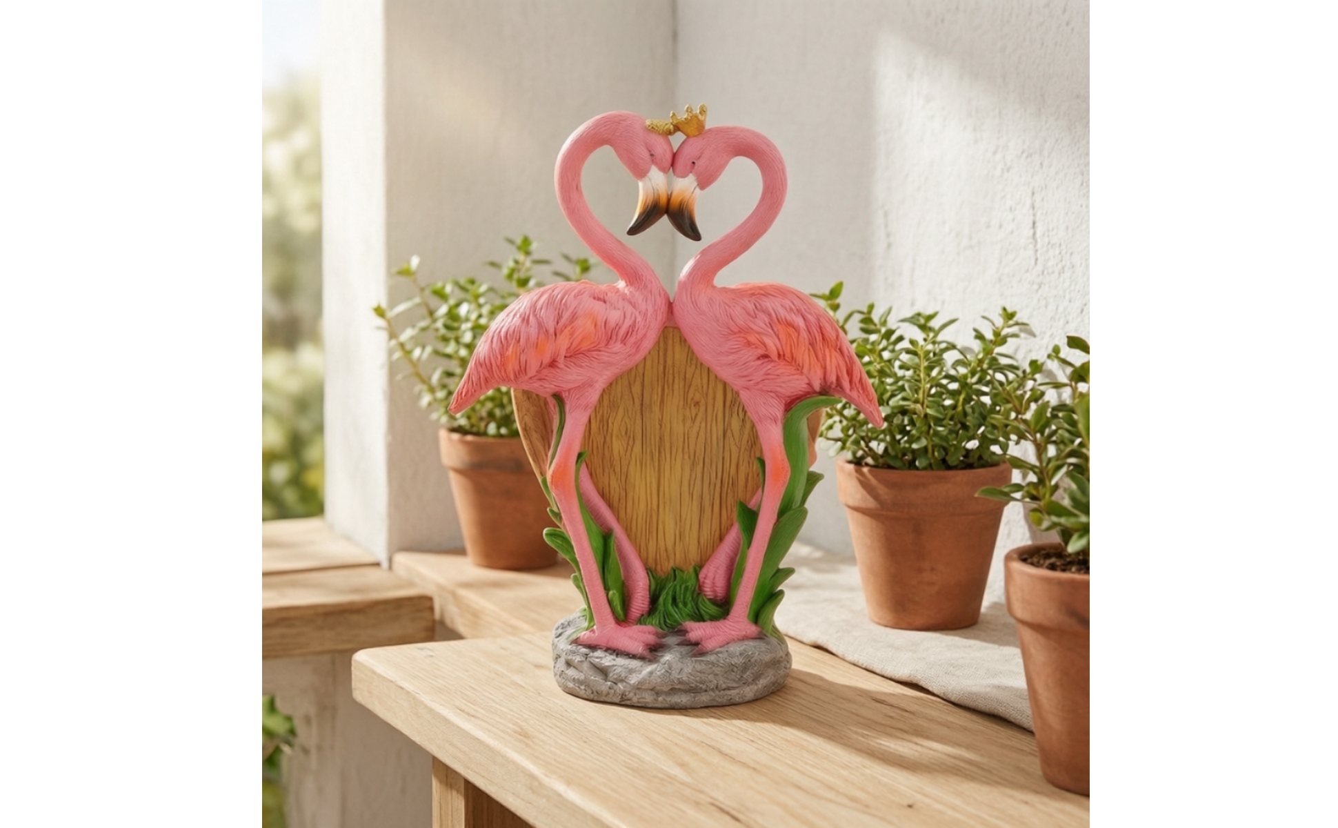 Flamingo Planter Heart-Shaped Flamingo Statue with Planter Resin for Gardeners