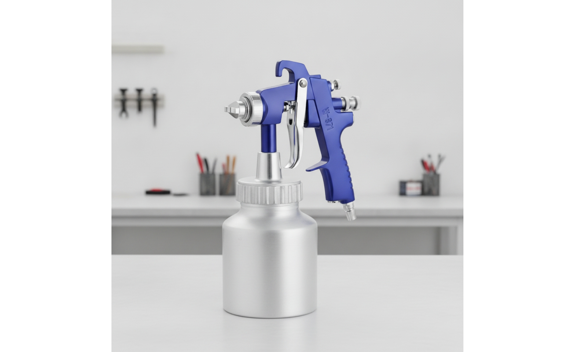 Pneumatic Paint Spray Adjustable Paint Spray with Metal Cup Handheld