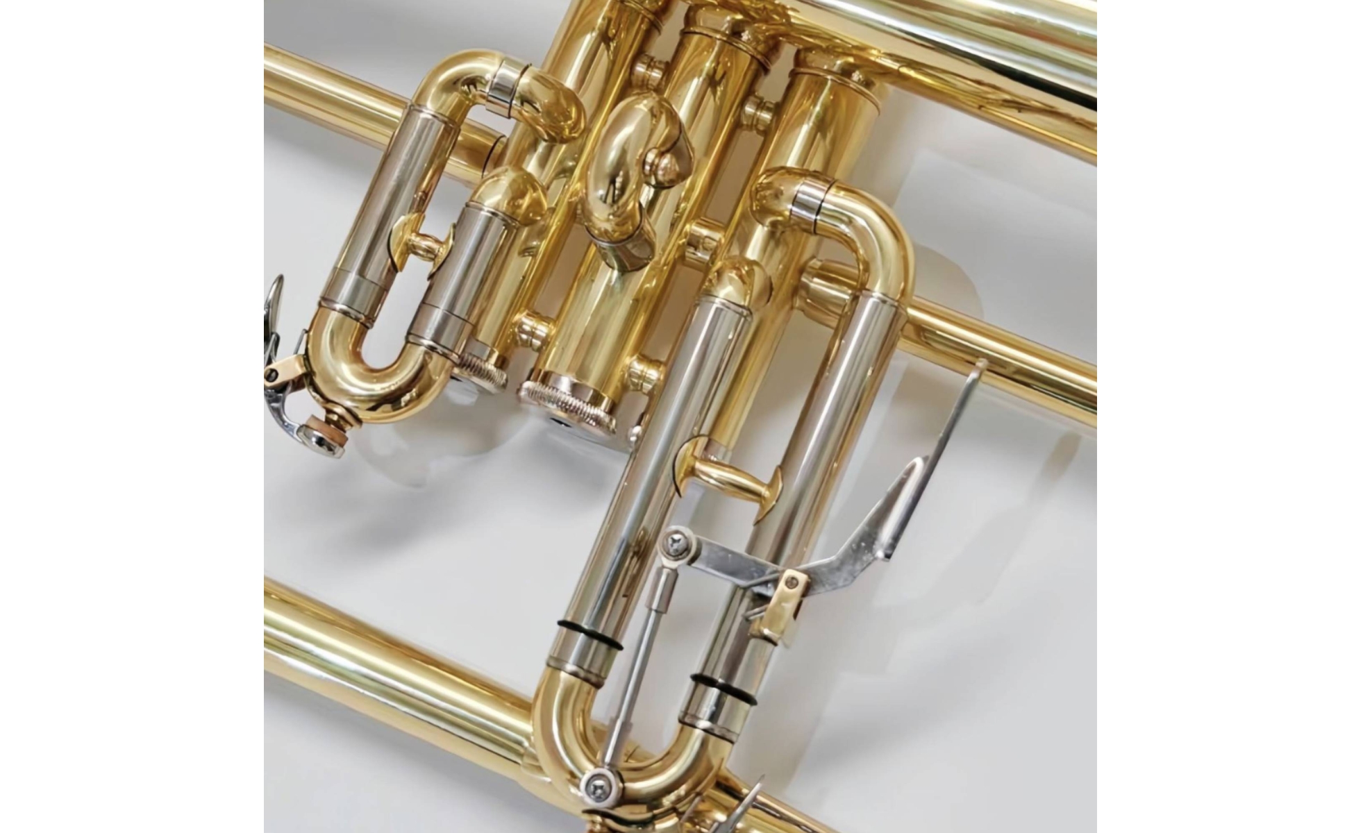 Flugelhorn Gold-Colored B-Flat Flugelhorn Three-Valve for Rehearsals, Musicians