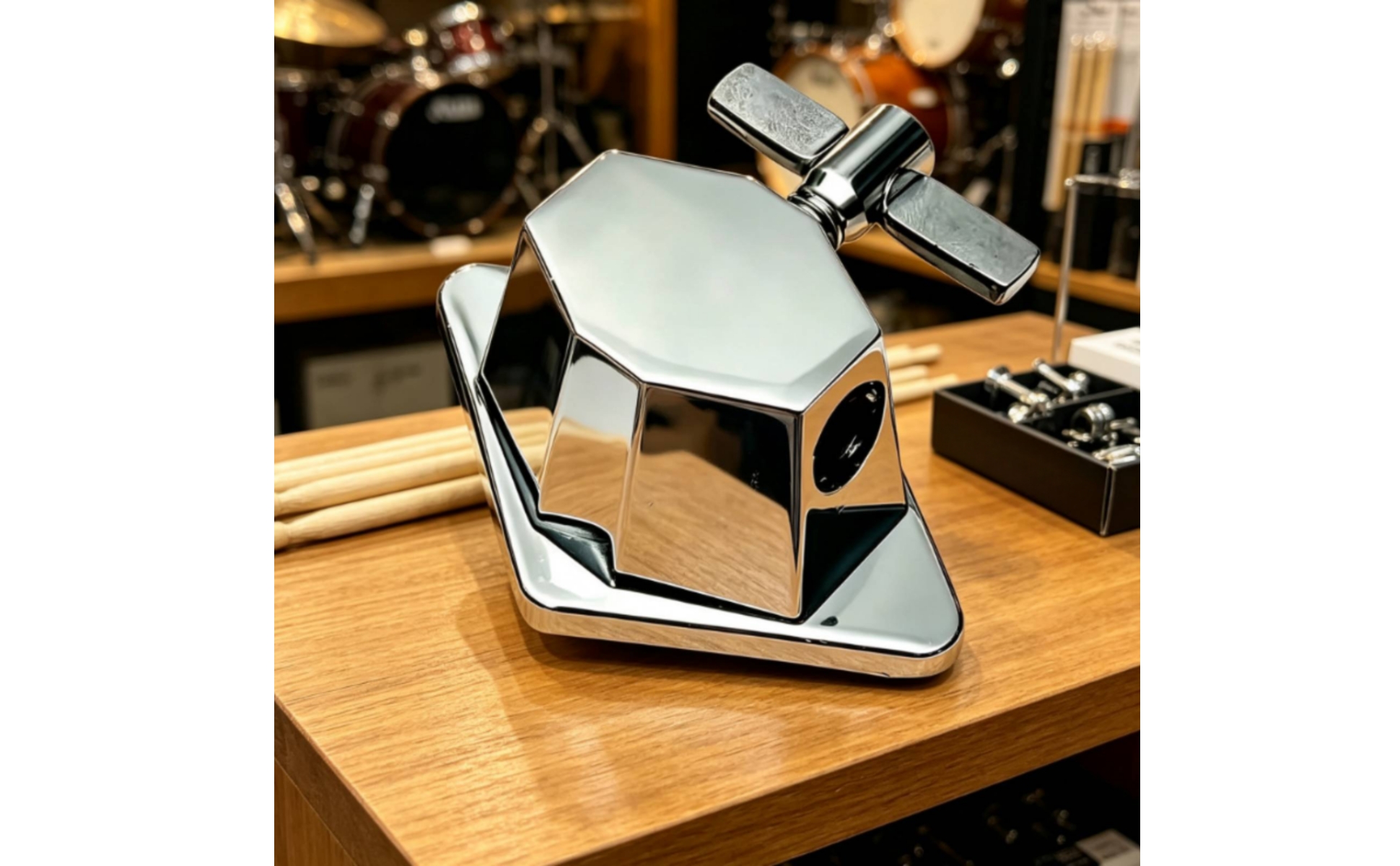Floor Tom Leg Mount Base Chrome-Finished Floor Tom Leg Base Adjustable for Stage