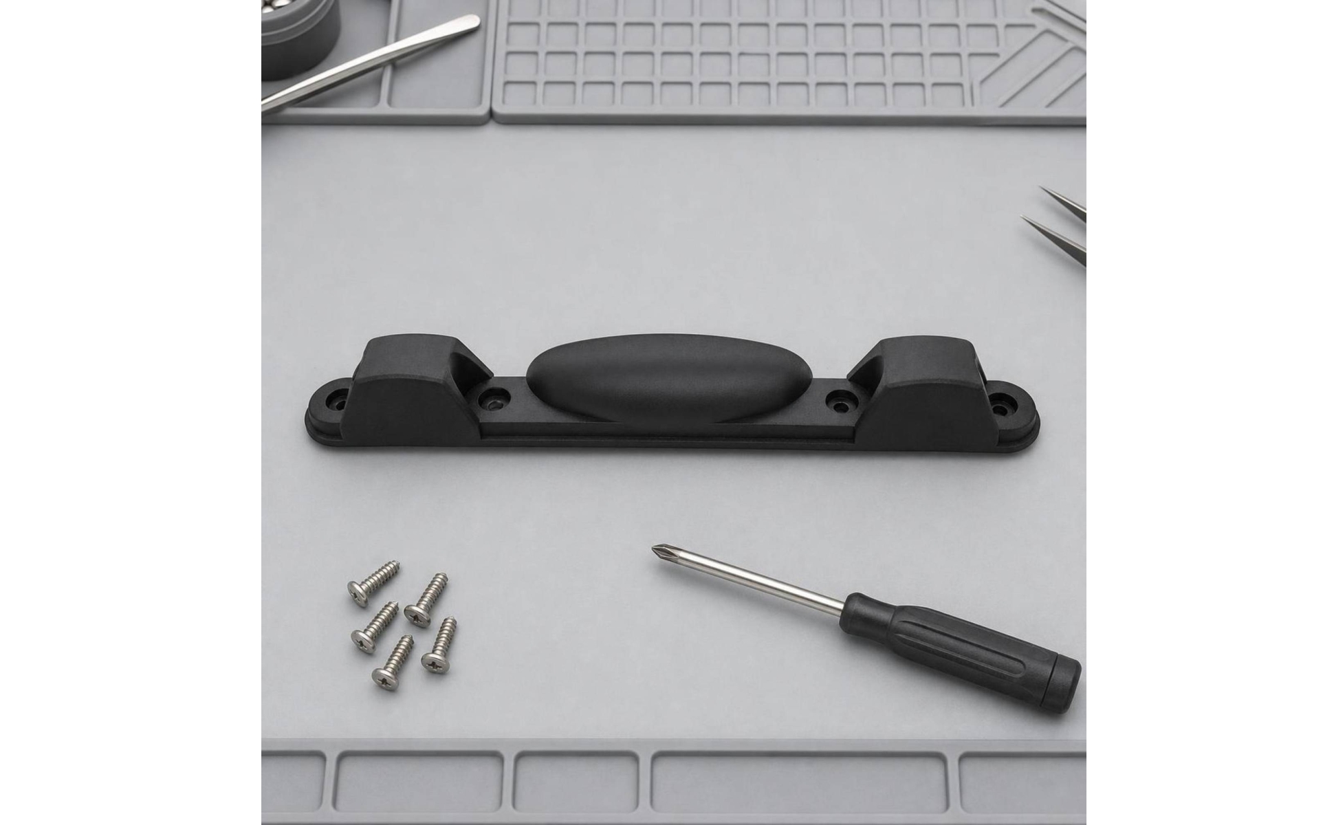 Luggage Foot Bracket Easy to Install Luggage Feet Bracket Screw-Mount for DIYers