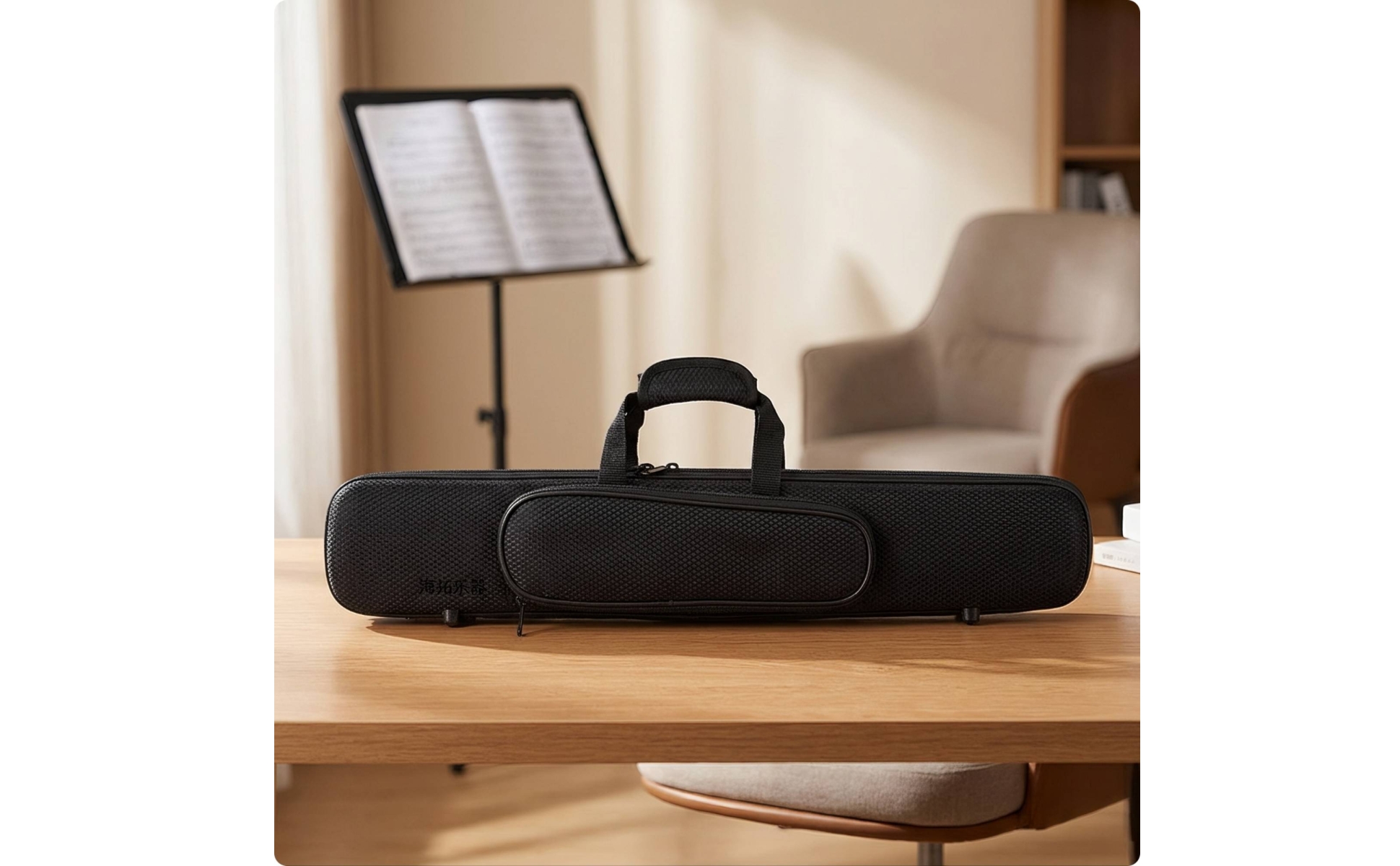 Clarinet Case with Shoulder Strap Hard-Sided for Rehearsals, Musicians, Students