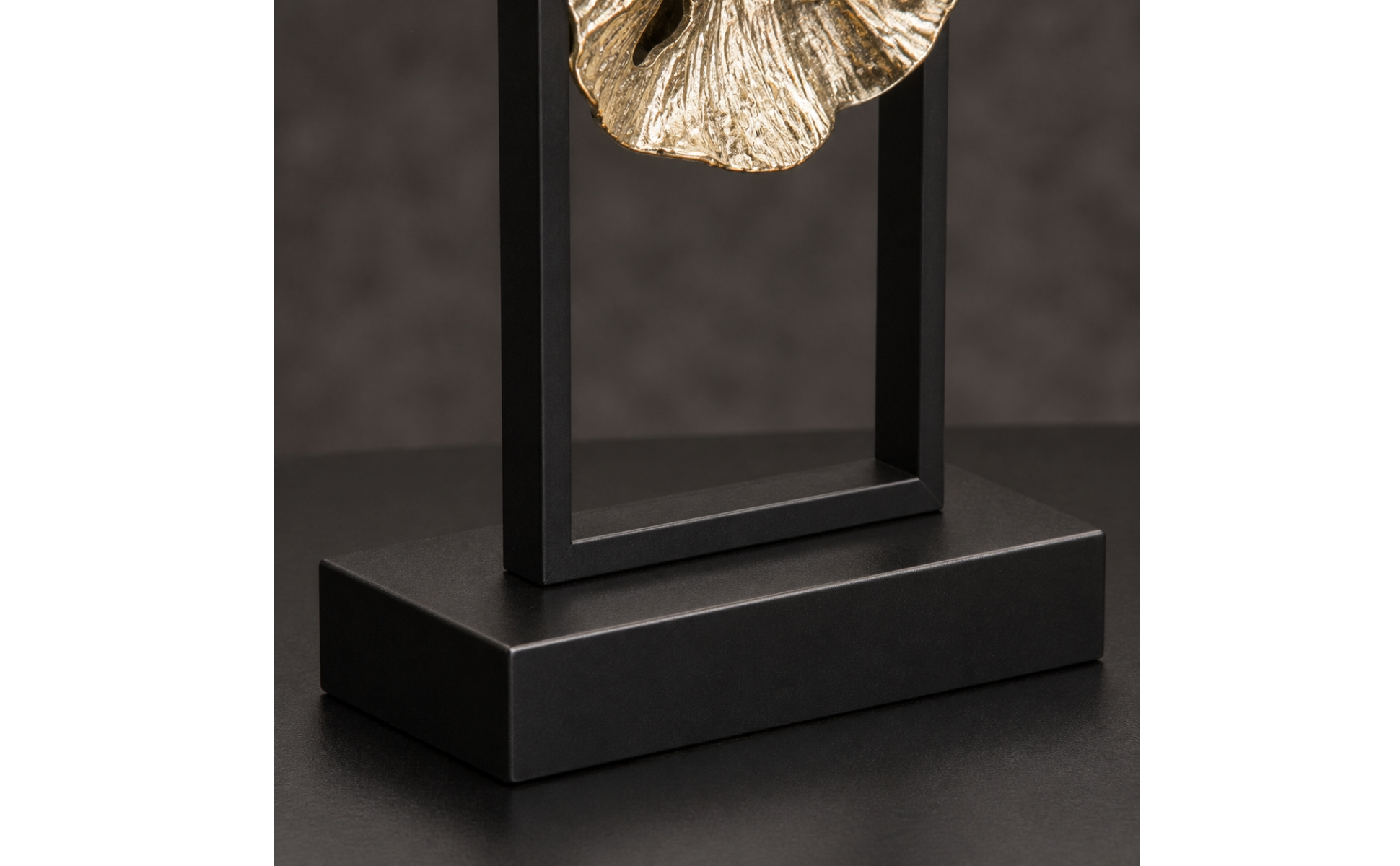 Lotus Leaf Decorative Stand Textured Chinese-Inspired Botanical Decor Sturdy