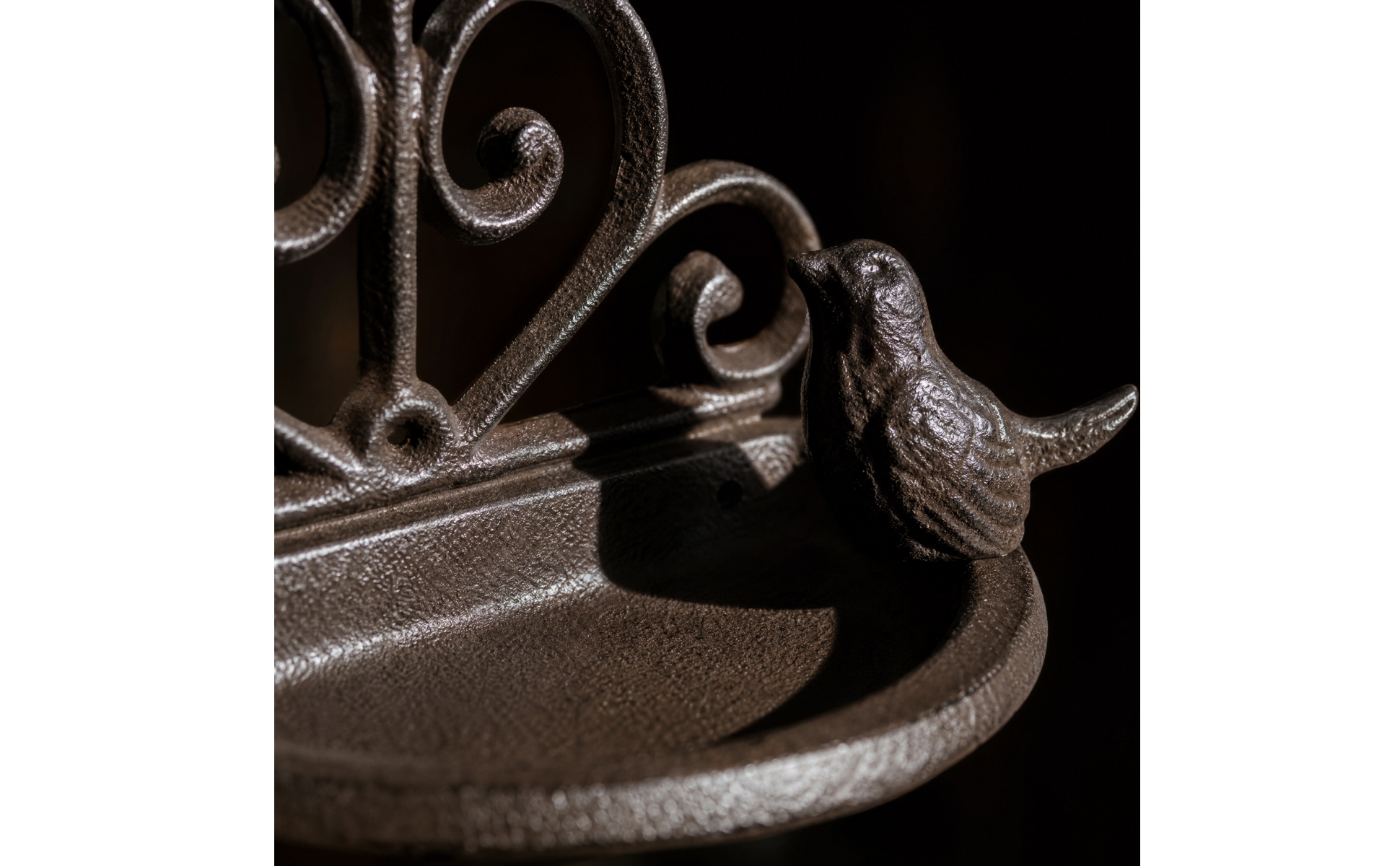 Cast ironcladMounted Decorative Bird Feeder Space-Saving for Patio, Entryway