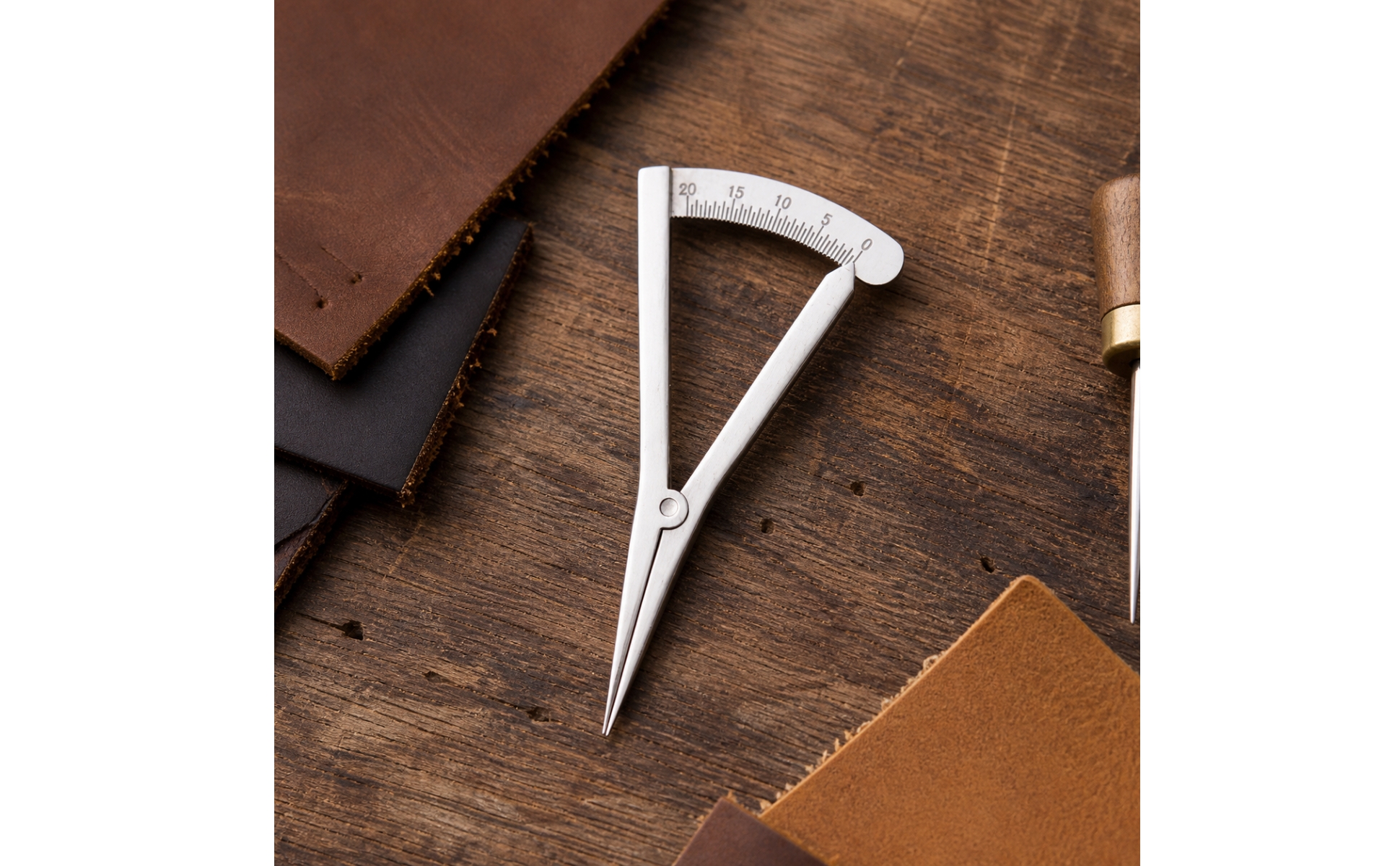 Miniature Metal Spacing Gauge Compact Adjustable Leather Spacing Tool Tip