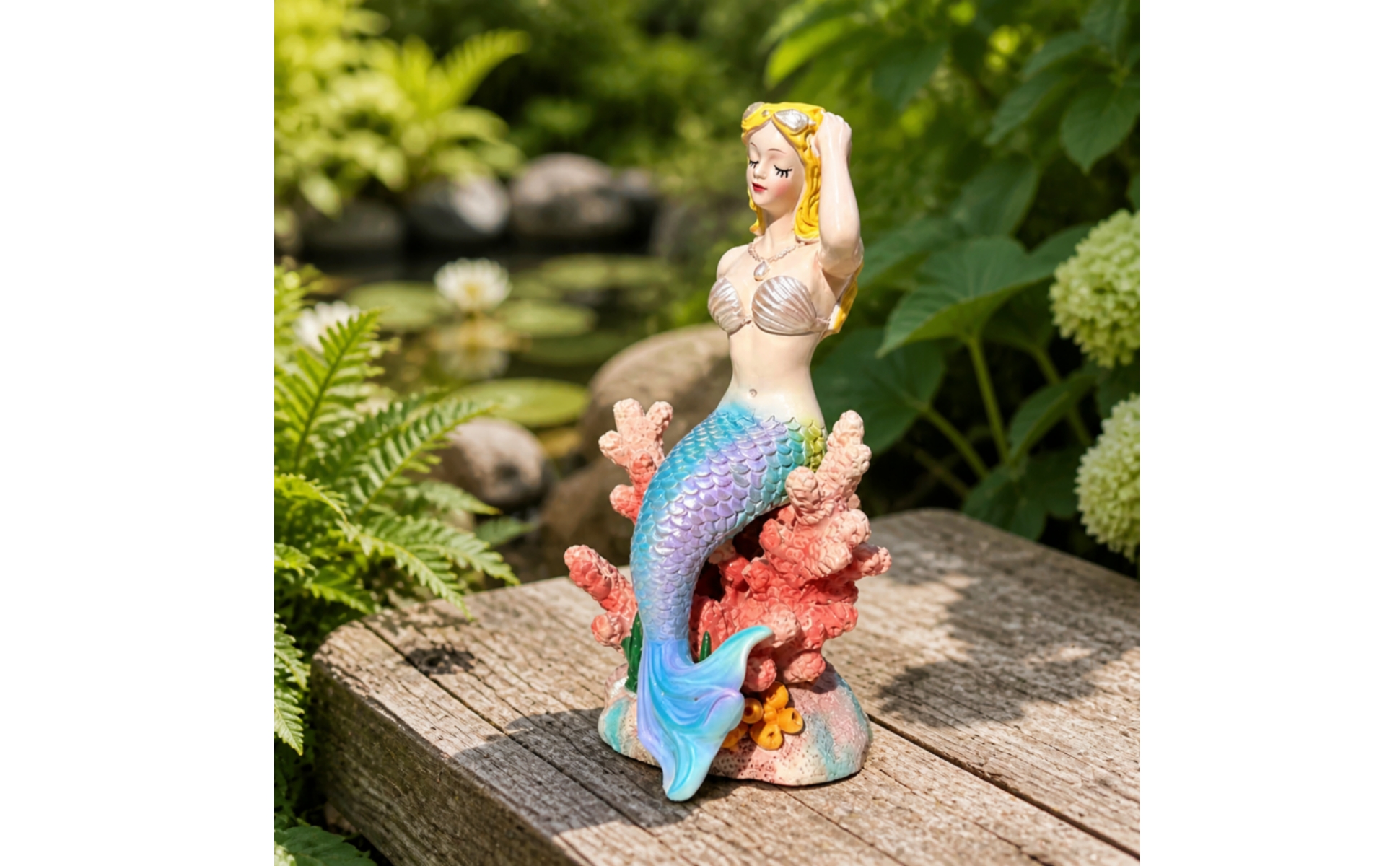 Mermaid Figurine with Underwater Base Indoor Outdoor Resin Mermaid Ornament