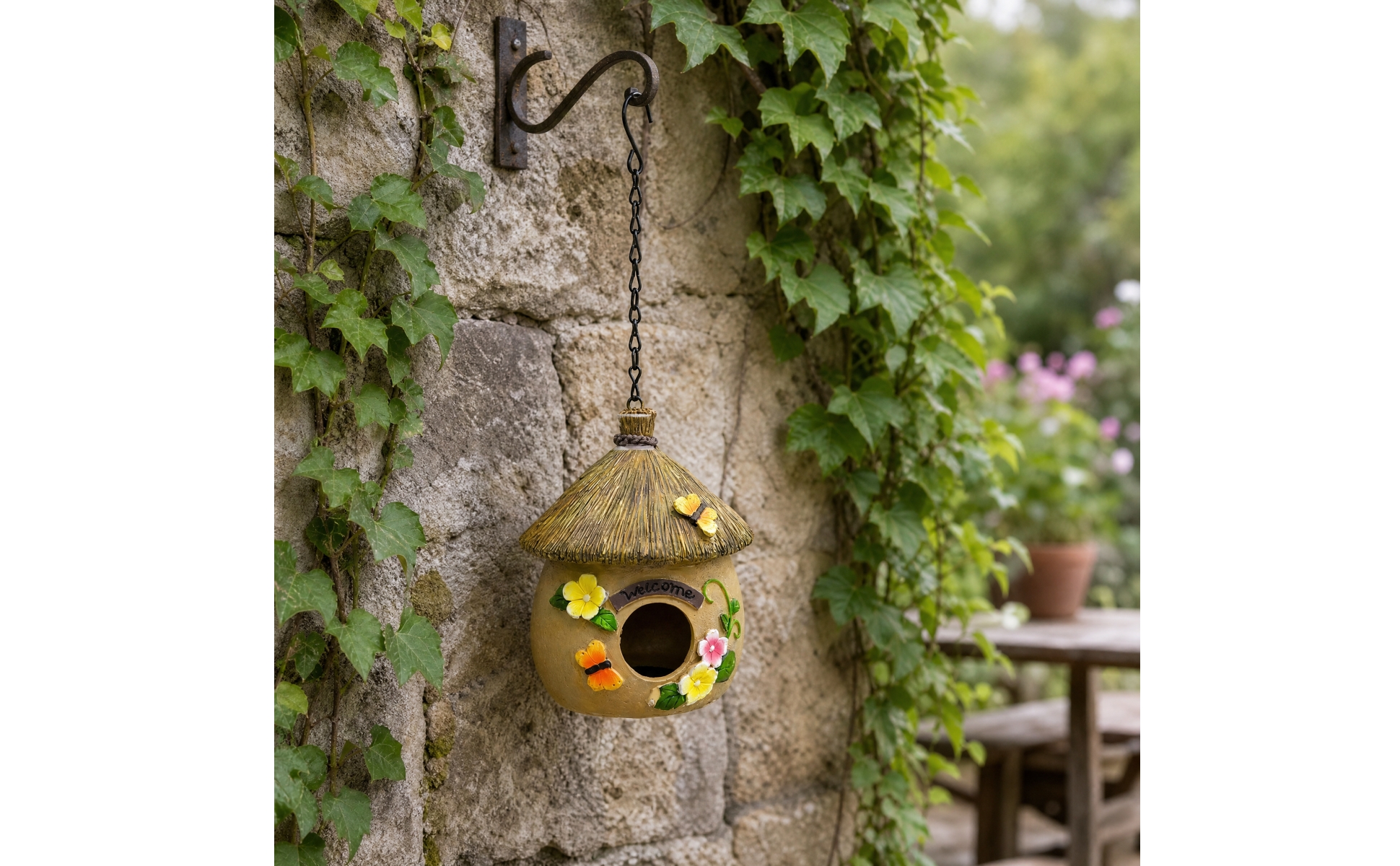 Decorative Birdhouse with Metal Chain Outdoor Hanging Birdhouse Rustic for Patio
