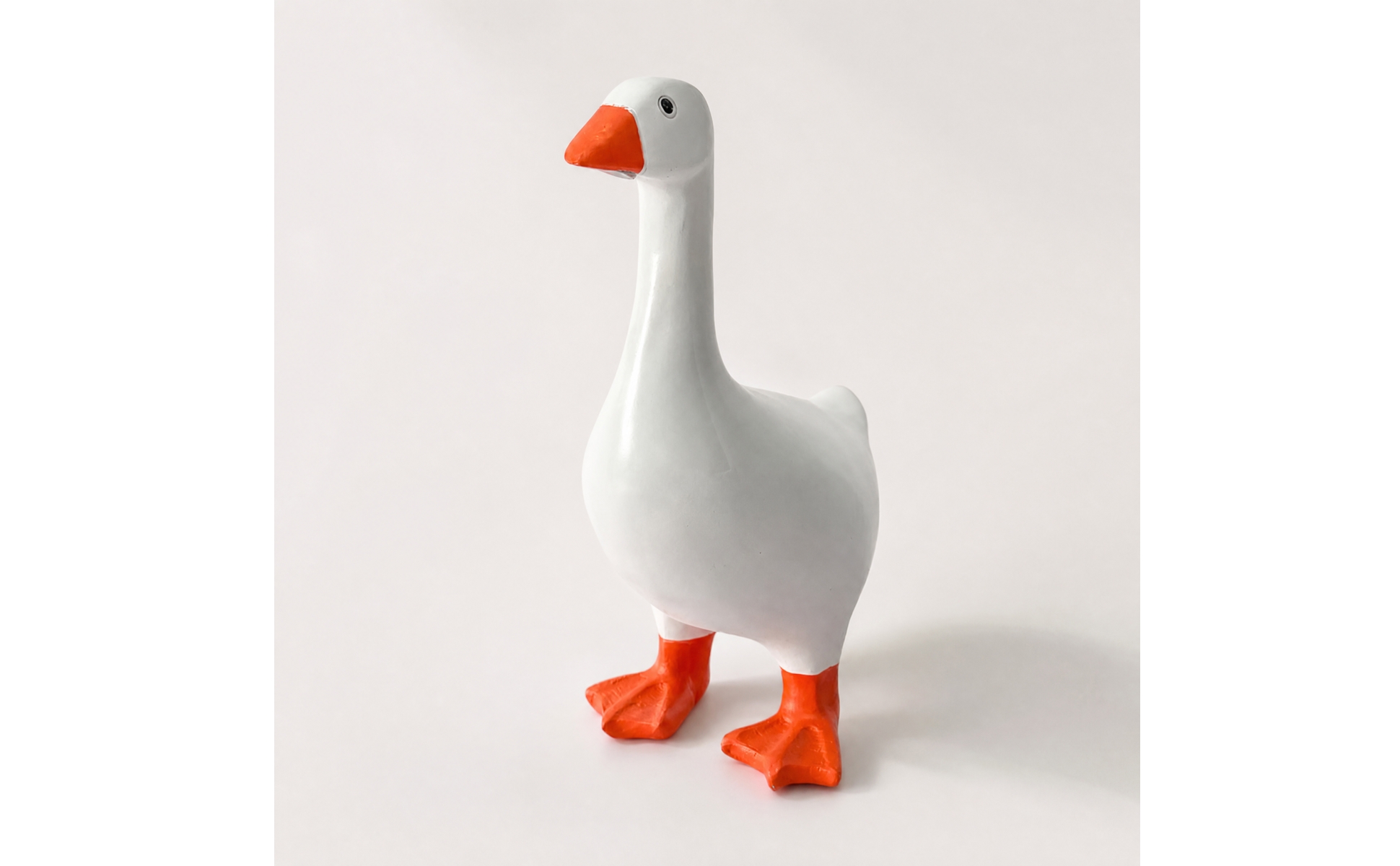 Goose-Shaped Decorative Figurine DIY-Friendly Goose Figurine with Webbed Feet