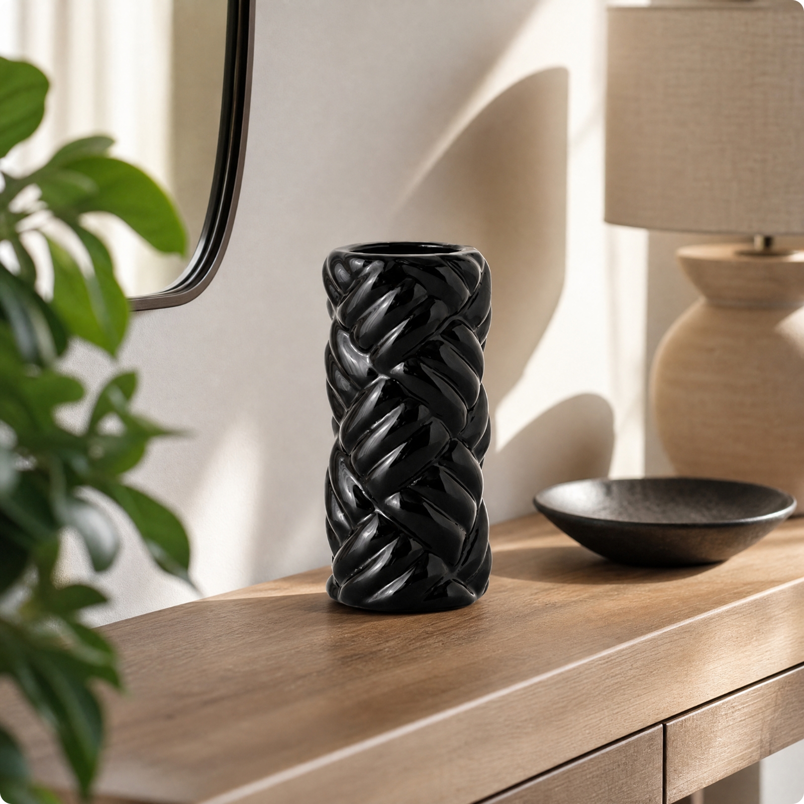 Cylindrical Ceramic Flower Vase Versatile for Study