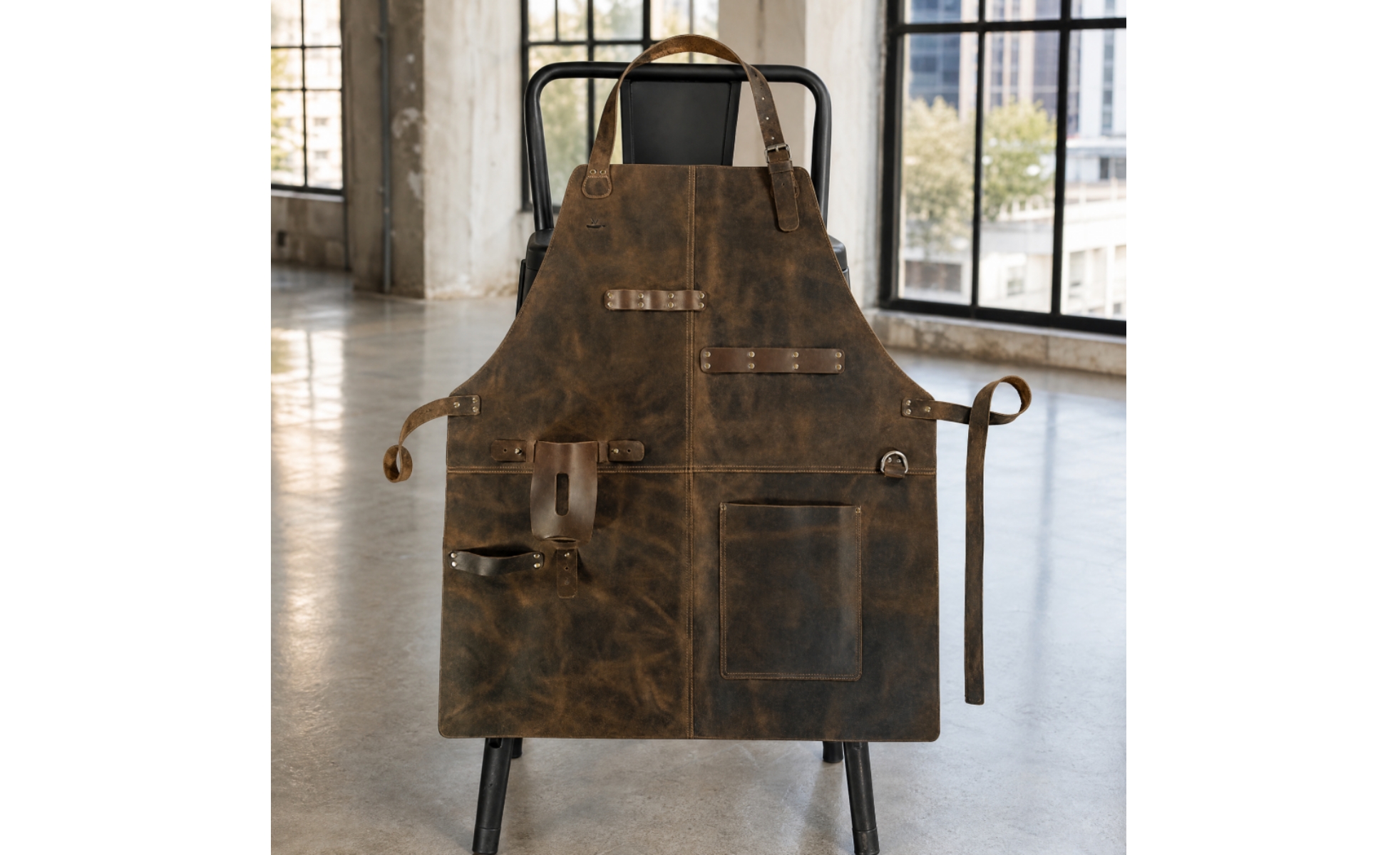 PU Leather Apron Stain-Resistant Leather Shop Apron with Pockets Long-Lasting